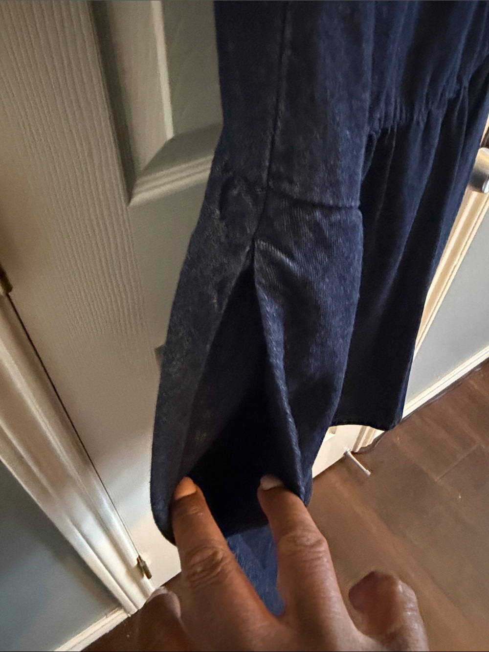Women’s Sleeveless Dark Blue Denim Dress W/pockets - Picture 4 of 9